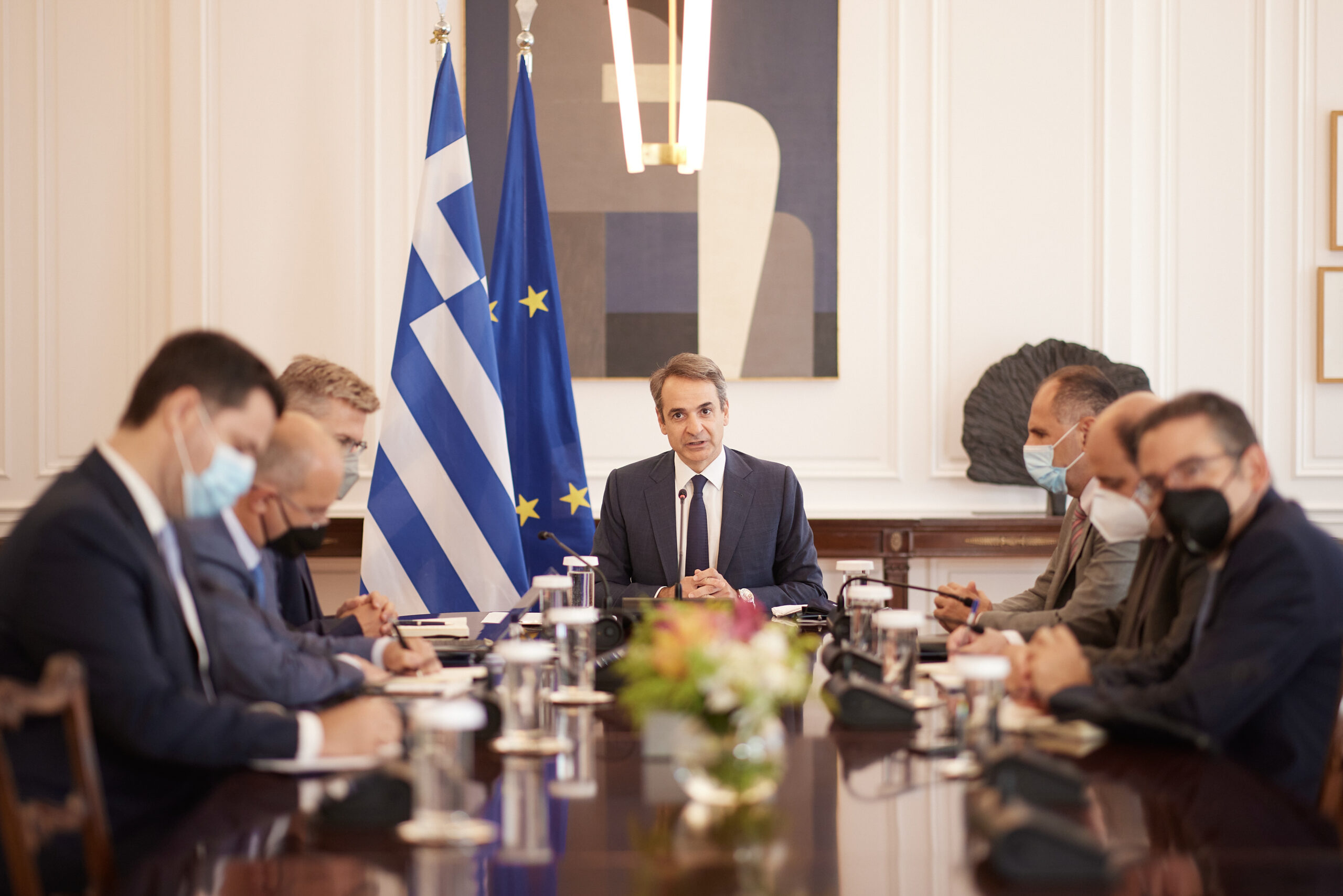 Η πολιτική κυριαρχία της ΝΔ και η δημοσκοπική υποχώρηση ΣΥΡΙΖΑ