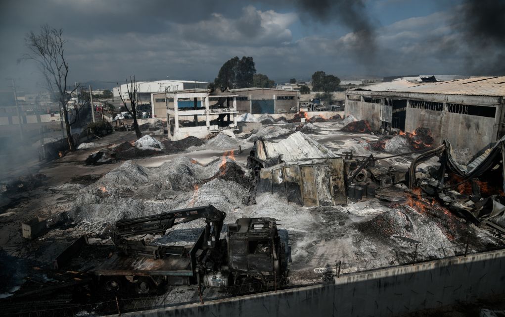 Φωτιά στον Ασπρόπυργο Αττικής – Ενισχύθηκαν οι Πυροσβεστικές δυνάμεις (pics & vid)