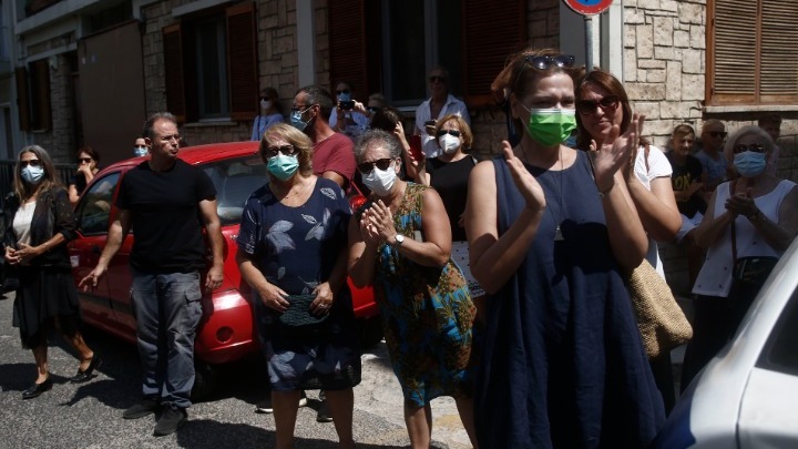Έκτακτη ενημέρωση ΕΟΔΥ για τον κορονοϊό: «Οι παραλλαγές BA4 και ΒΑ5 σαρώνουν στην Ευρώπη»