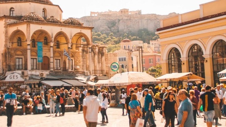 Β. Κικίλιας: Ενδεχομένως να φτάσουν και τα 12 δισ. ευρώ τα φετινά έσοδα από τον τουρισμό