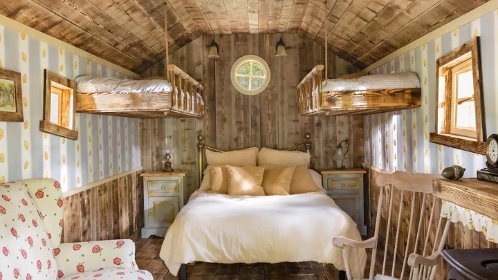 «Bearbnb»: Το σπίτι του Winnie the Pooh φιάχνουν η Airbnb και Disney