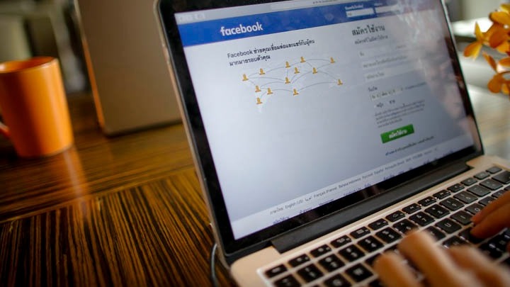 «Eκτόξευση» των ενεργών Ελλήνων χρηστών στα social media