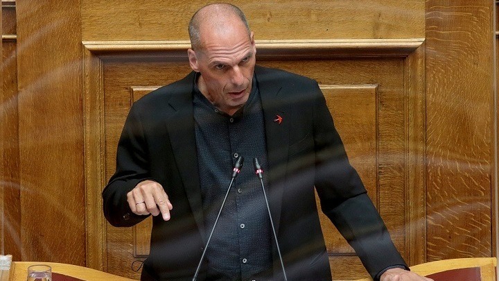 Βαρουφάκης: «Θα φέρουμε νόμο για την αποσύνδεση των συντάξεων από τον τζόγο των χρηματαγορών»