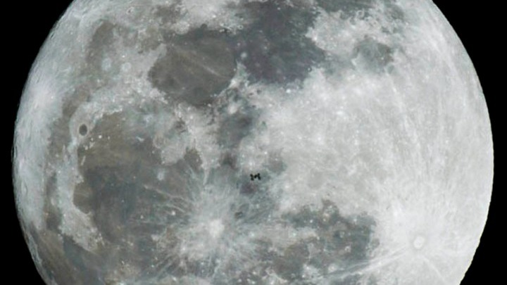 Η NASA θα στείλει ρομποτικό ρόβερ στον Νότιο Πόλο της Σελήνης προς αναζήτηση… νερού