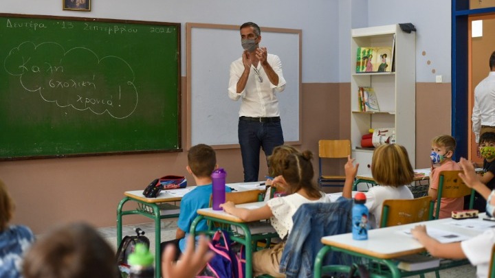 Κ. Μπακογιάννης: Παρών στον αγιασμό τριών νέων νηπιαγωγείων (pics & vid)