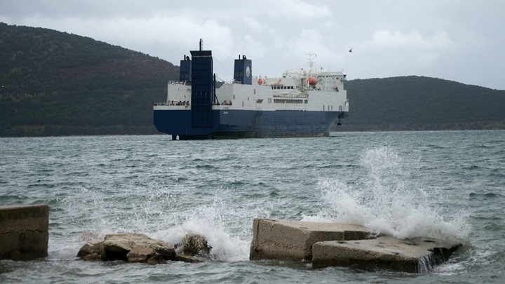 Ελλάδα: Οι ισχυροί άνεμοι έφεραν μικροπροβλήματα σε ακτοπλοϊκά δρομολόγια