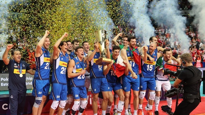 Πρωταθλήτρια Ευρώπης ξανά η Ιταλία! Σε έναν αγώνα-θρίλερ επικράτησε της Σλοβενίας στο βόλεϊ (vid)