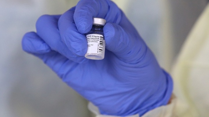 Τρίτη δόση: Ποιοι παίρνουν σειρά μετά τους ανοσοκατεσταλμένους – Σήμερα οι ανακοινώσεις (vid)