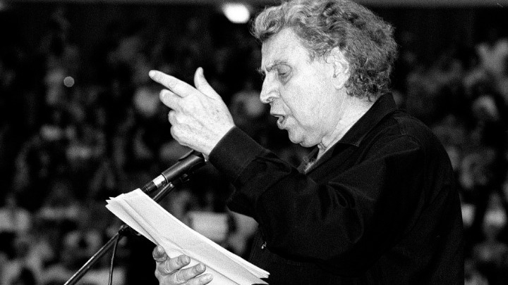 Την θλίψη του για τον θάνατο του Μίκη Θεοδωράκη εκφράζει ο Ιρλανδός πρόεδρος