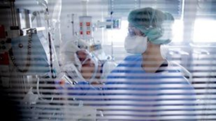 Στον Εισαγγελέα τα πορίσματα για τη «φάμπρικα» εξαπάτησης αντιεμβολιαστών – Στο μικροσκόπιο 18 ιστοσελίδες