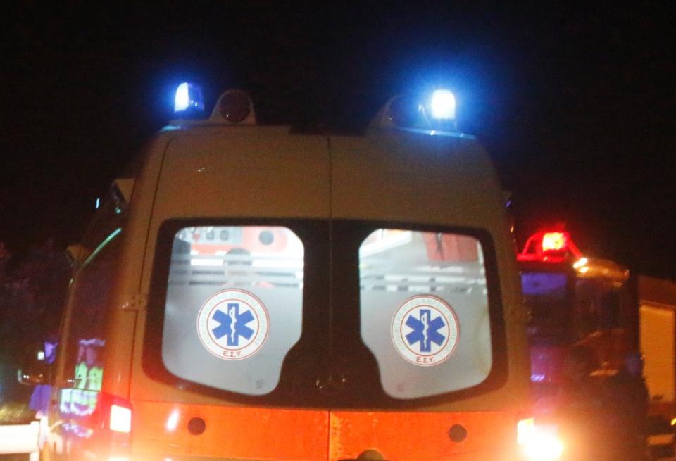Θανατηφόρο τροχαίο στην Νίκαια: Αυτοκίνητο… «προσγειώθηκε» πάνω σε οδηγό στην Πέτρου Ράλλη