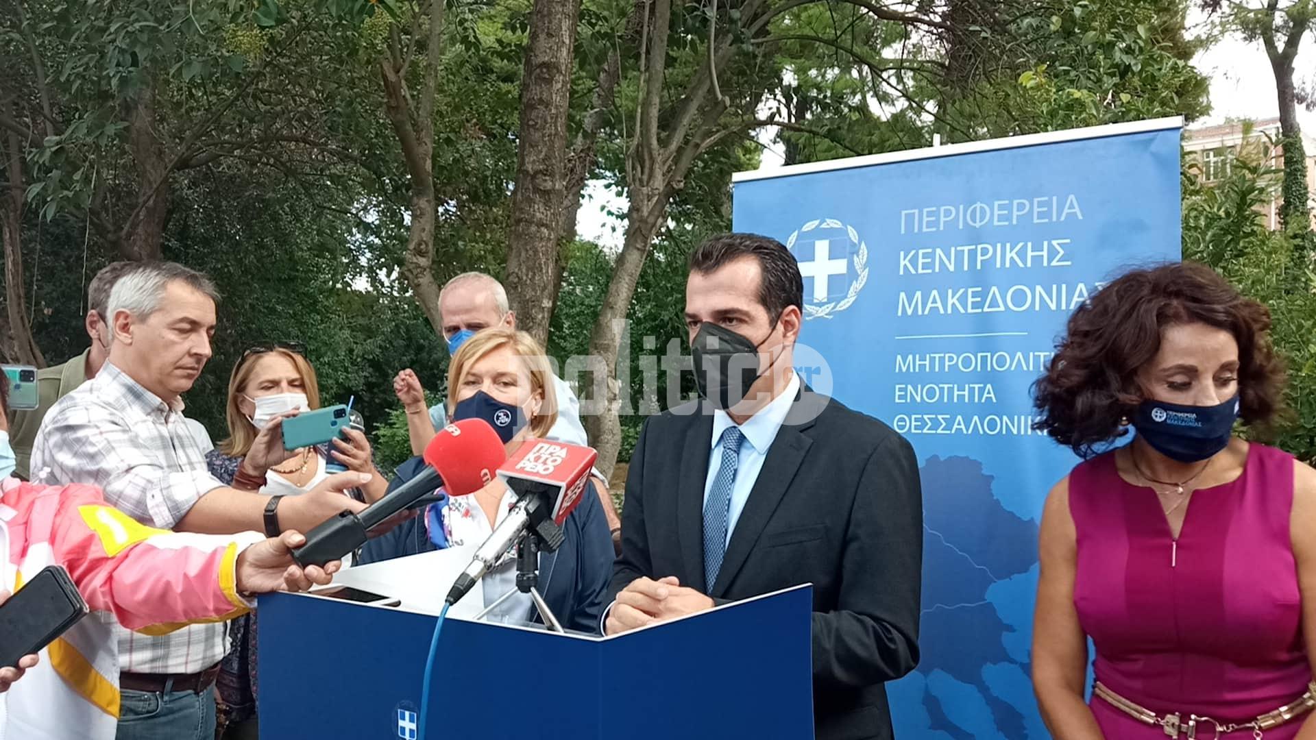 Πλεύρης από Θεσσαλονίκη: Δεν τίθεται κουβέντα για περαιτέρω μέτρα (pics+vid)