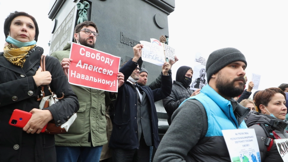 Ρωσία: Διαδήλωση για το εκλογικό αποτέλεσμα (vid & pic)