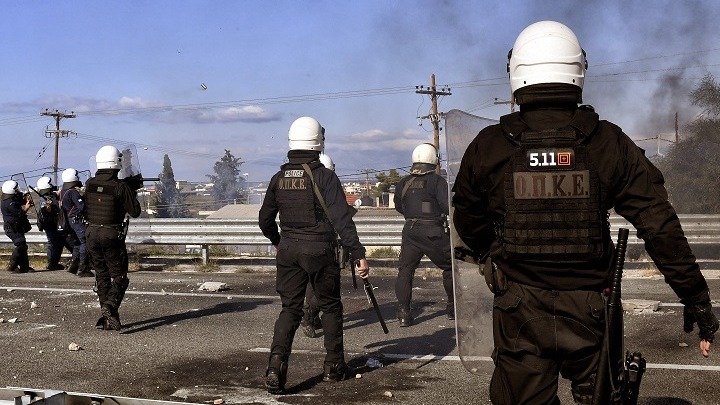 Απομακρύνθηκαν οι διαδηλωτές από τη σιδηροδρομική γραμμή στην περιοχή Κρίνες – Συγκέντρωση στη Νέα Κίο της Αργολίδας
