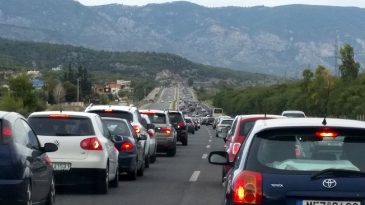Ανατροπή στην προθεσμία πληρωμής για τα τέλη κυκλοφορίας