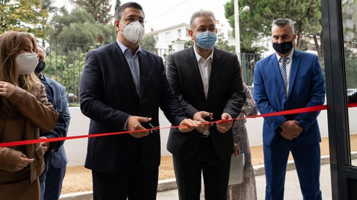 Εγκαίνια του 4ου Γυμνασίου Ωραιοκάστρου από τον Απ.Τζιτζικώστα και τον Π. Τσακίρη