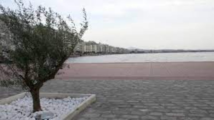 Ένας άνδρας 39 ετών έπεσε χθες το πρωί στον Θερμαϊκό