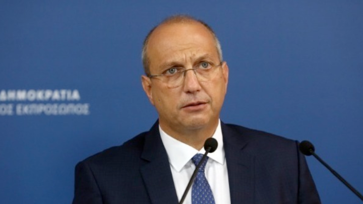 Οικονόμου: «Η άρνηση εμβολιασμού είναι πράξη δυνάμει αυτοκτονική» (vid)