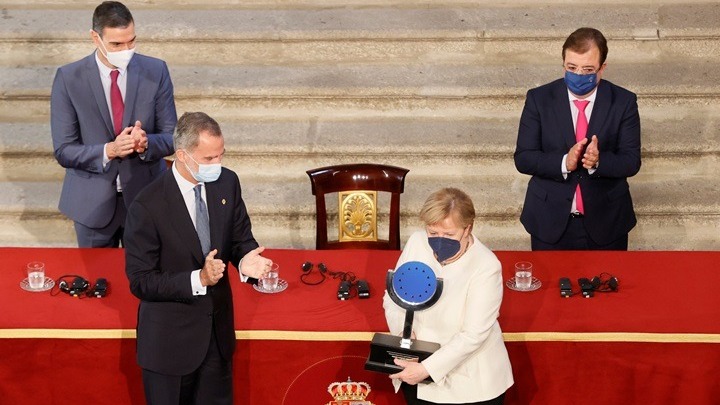 Ά. Μέρκελ: Βραβεύεται για τις υπηρεσίες της στην Ευρώπη