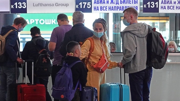Ρωσία: Ξεκινούν ξανά πτήσεις που είχαν ανασταλεί εξαιτίας της πανδημίας
