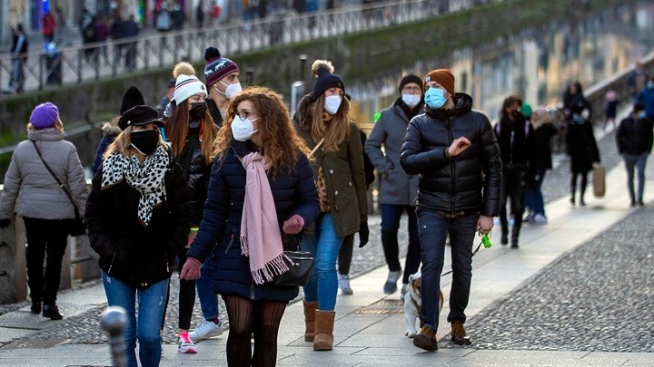 Θωμαίδης: Κοντά στα 8.000 κρούσματα τα σημερινά κρούσματα (vid)