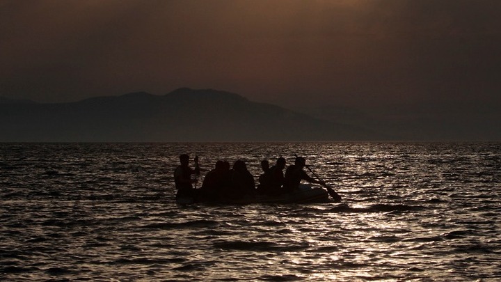 Κεντρική Μεσόγειο: 128 άνθρωποι κινδυνεύουν να πνιγούν