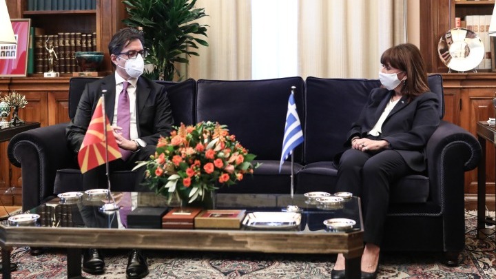 Σακελλαροπούλου σε Πενταρόφσκι για Πρέσπες: Έχουν γίνει θετικά βήματα αλλά υπάρχουν αρκετές εκκρεμότητες