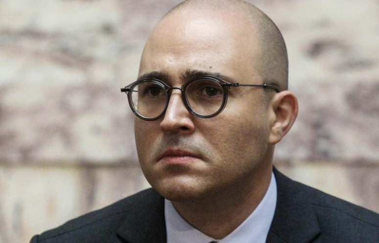 Κωνσταντίνος Μπογδάνος: Η πρώτη ανάρτηση μετά τη διαγραφή του