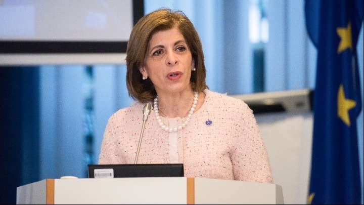 Επίτροπος Υγείας της ΕΕ, Σ. Κυριακίδου: «Είναι επείγον να μεγιστοποιηθούν τα ποσοστά εμβολιασμού»