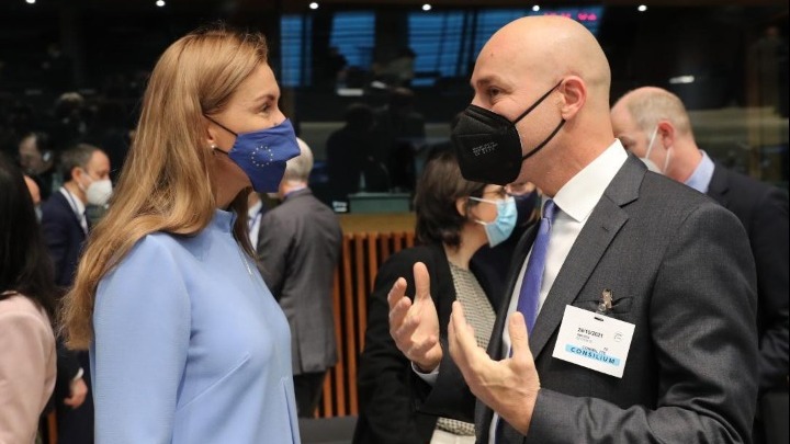 Συμβούλιο Υπουργών Ενέργειας – Γ. Αμυράς: «Η Ελλάδα αναγνωρίζει την υποχρέωση απέναντι στους πολίτες για προσιτές τιμές»