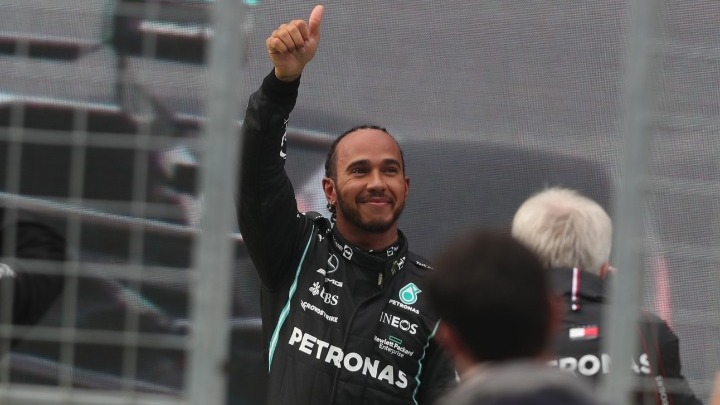 Formula 1: Έγινε Σερ o Λιούις Χάμιλτον