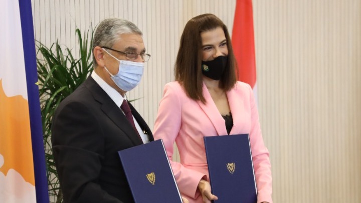 Υπεγράφη το μνημόνιο διασύνδεσης των δικτύων ηλεκτρισμού Κύπρου – Αιγύπτου