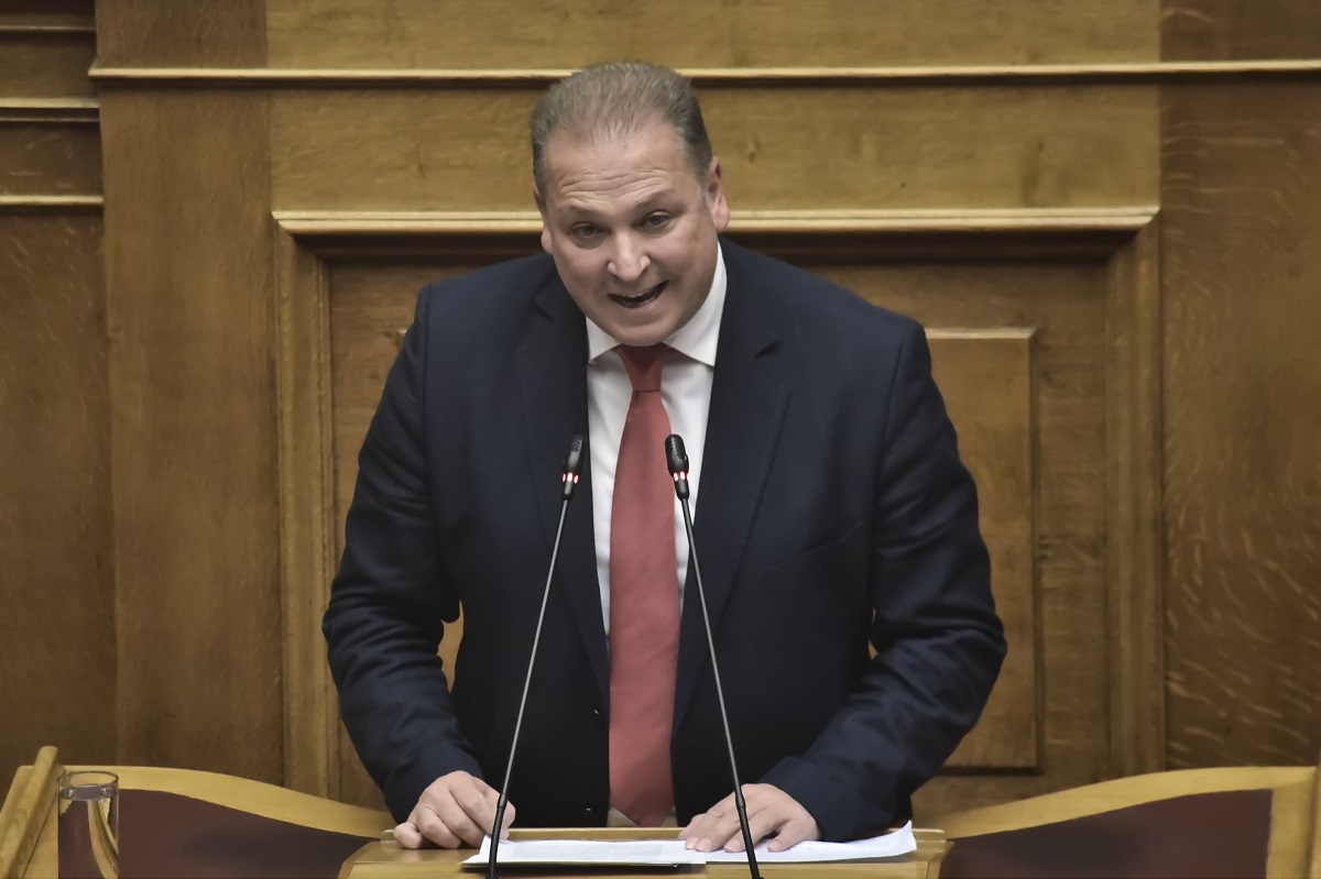 Ρωγμές στον ΣΥΡΙΖΑ από Αβραμάκη: Ο αστυνομικός είναι εκεί για να υπηρετεί το νόμο και αυτό έκανε στο Πέραμα