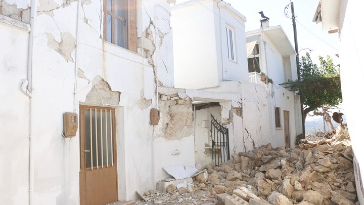 e-ΕΦΚΑ: Άμεση εξυπηρέτηση χωρίς ραντεβού των σεισμόπληκτων του Αρκαλοχωρίου