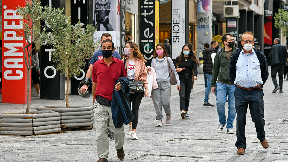 Επιβαρυμένα τα νοσοκομεία της Βόρειας Ελλάδας – Έως και 20 φορές χαμηλότερος ο κίνδυνος νόσησης με την τρίτη δόση