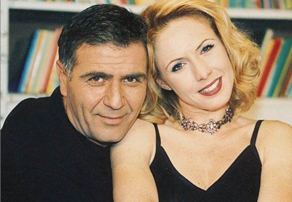 Πόσα χρήματα έπαιρνε στη σειρά “Δύο Ξένοι” η Εβελίνα Παπούλια(vid)