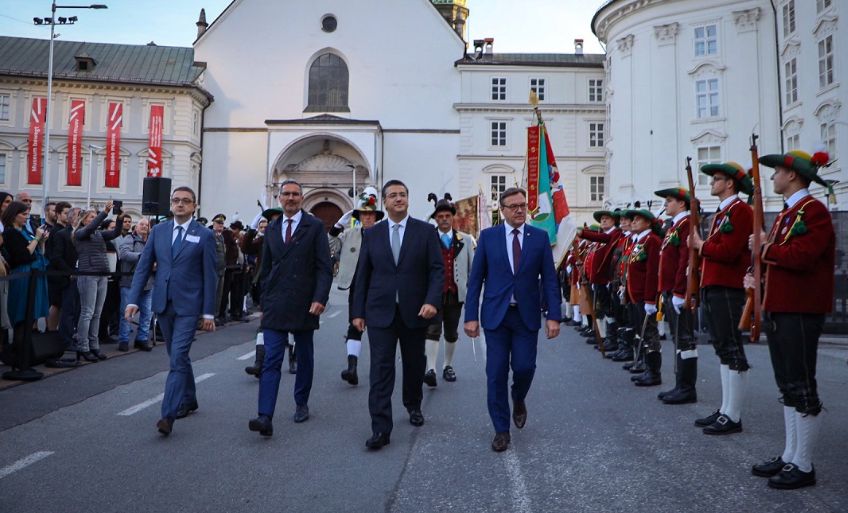 Στο Innsbruck της Αυστρίας ο Απόστολος Τζιτζικώστας