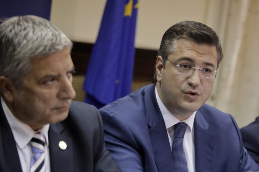 Επιστολή Τζιτζικώστα – Πατούλη προς Γεωργιάδη για το νομοσχέδιο των λαϊκών αγορών