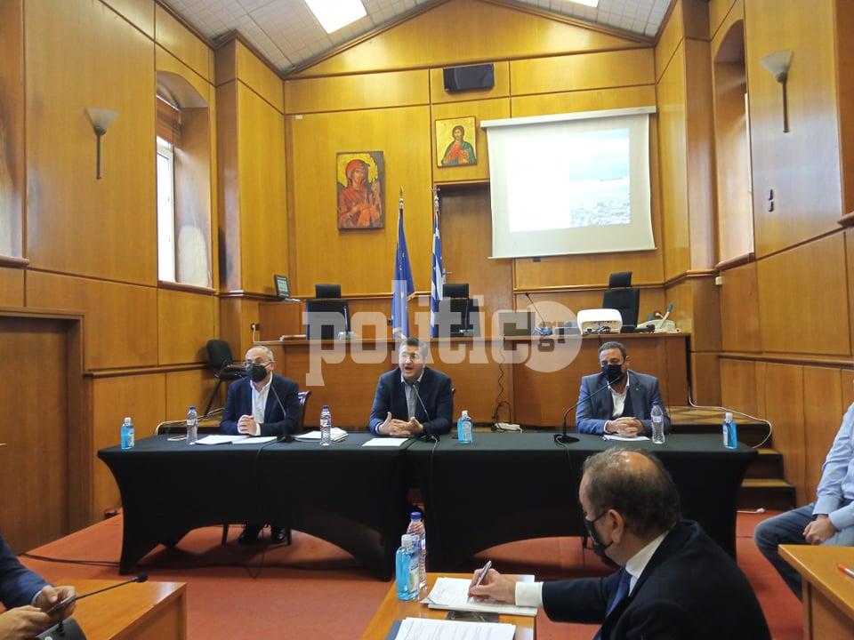 Τζιτζικώστας σε συνάντηση με δημάρχους: “Ξεκινάει το μεγαλύτερο έργο δεκαετιών στη Θεσσαλονίκη”
