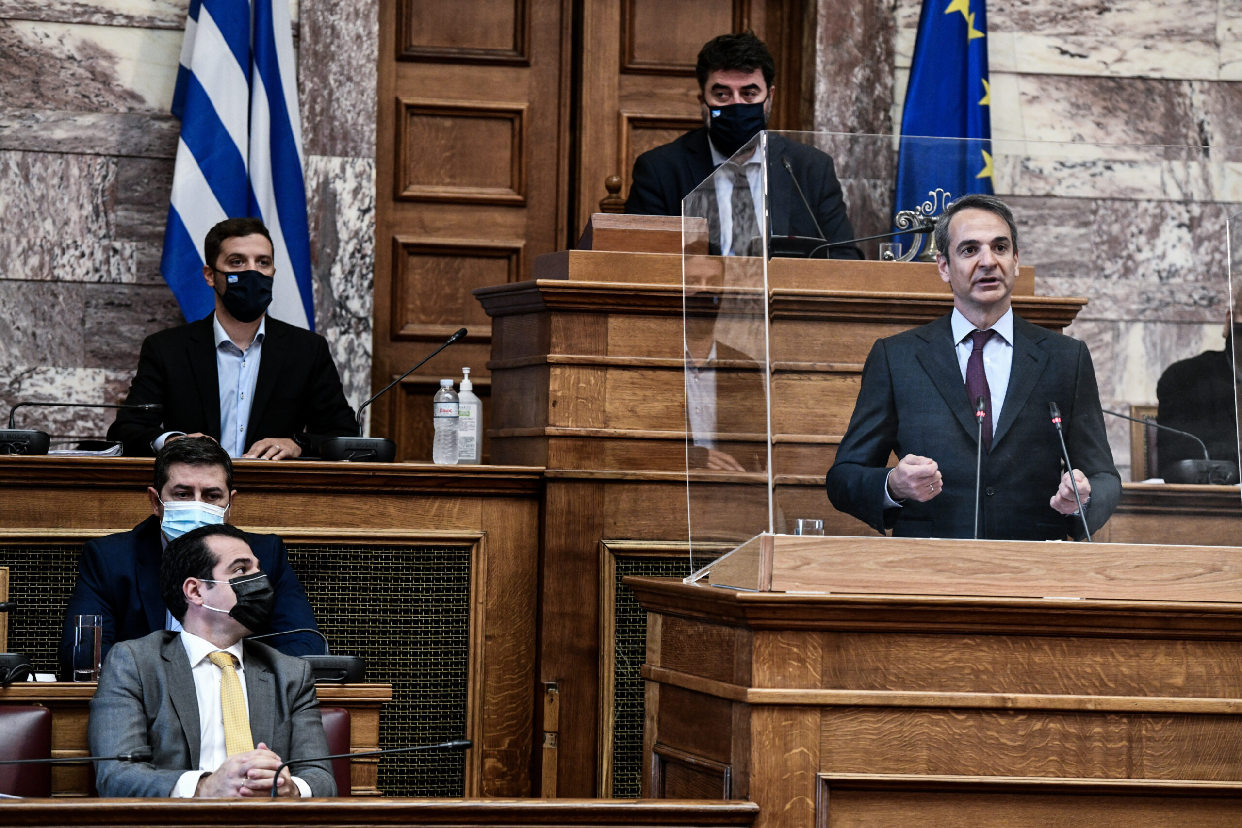 Οι τέσσερις άξονες της στρατηγικής Μητσοτάκη για την πανδημία