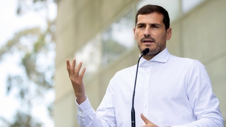 Ικέρ Κασίγιας: «O Μέσι είναι ένας από τους πέντε καλύτερους στην ιστορία αλλά δεν άξιζε την Χρυσή Μπάλα»