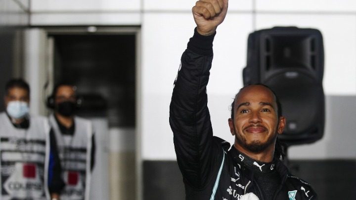 Formula 1: Στην pole position ο Λιούις Χάμιλτον