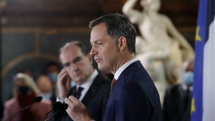 Βέλγιο: «Είμαι έτοιμος να σκεφτώ τον υποχρεωτικό εμβολιασμό», δήλωσε ο Πρωθυπουργός