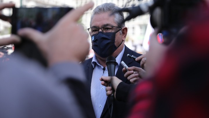 Κουτσούμπας: «Η κυβέρνηση και τα άλλα πολιτικά κόμματα να απαντήσουν ξεκάθαρα στους εργαζόμενους της ΛΑΡΚΟ»