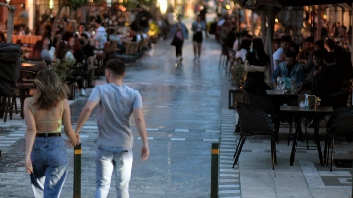 Έρευνα διαΝΕΟσις: Συνεργασία με την εταιρεία δημοσκοπήσεων Metron Analysis, που καταγράφει τις στάσεις και τις απόψεις των Ελλήνων μετά από 20 μήνες πανδημίας