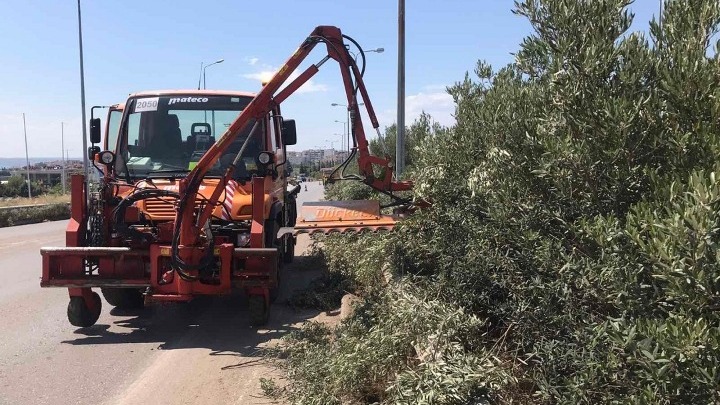 Εργασίες κοπής πρασίνου στην Εθνική Οδό Θεσσαλονίκης – Ν. Μουδανιών