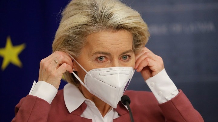 Φον ντερ Λάιεν: «Πρέπει να κερδίσουμε χρόνο» ώστε να αναλυθεί η νέα παραλλαγή από τους ειδικούς