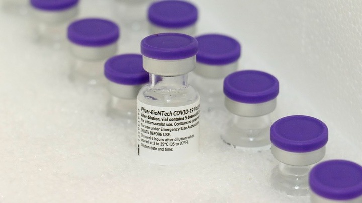 Ανησυχητικά νέα για όσους έκαναν εμβόλιο Pfizer: Η ανοσία φθίνει μερικούς μήνες μετά την τελευταία δόση