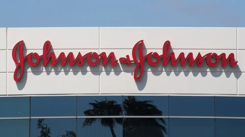 Johnson & Johnson: Βάζει τέλος στις πωλήσεις προϊόντων στη Ρωσία – Εξαιρούνται τα φάρμακα
