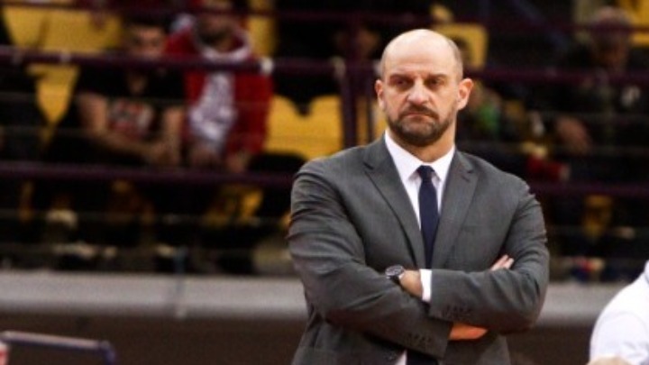 Μίτροβιτς: «Απίστευτη και καθαρή η άμυνα του Ολυμπιακού» (vid)